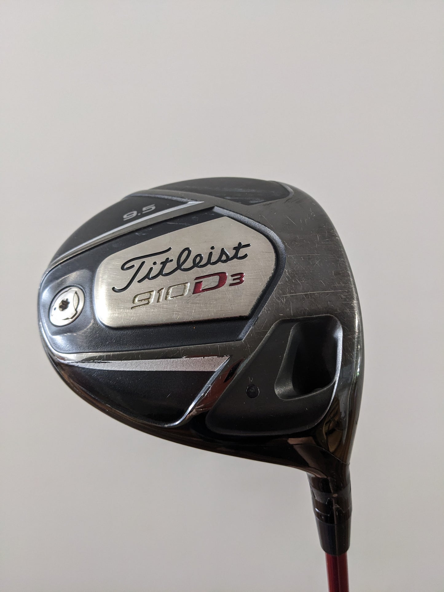 Titleist 910 D3 9.5 Golf Driver - Reg Shaft - Right Handed with Cover t34