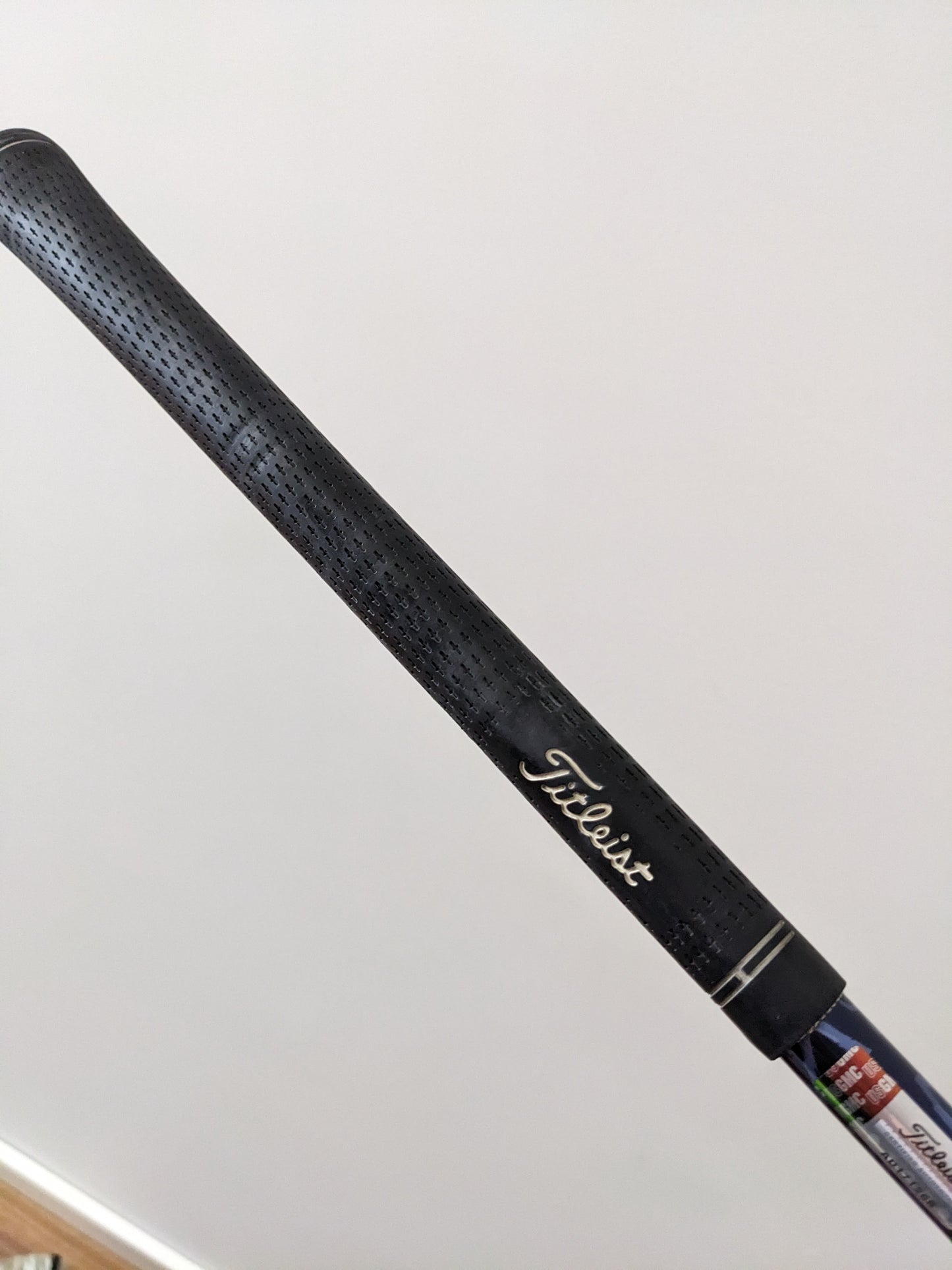 Titleist 910 D3 10.5 Golf Driver - Regular Shaft - Right Handed with Cover t36