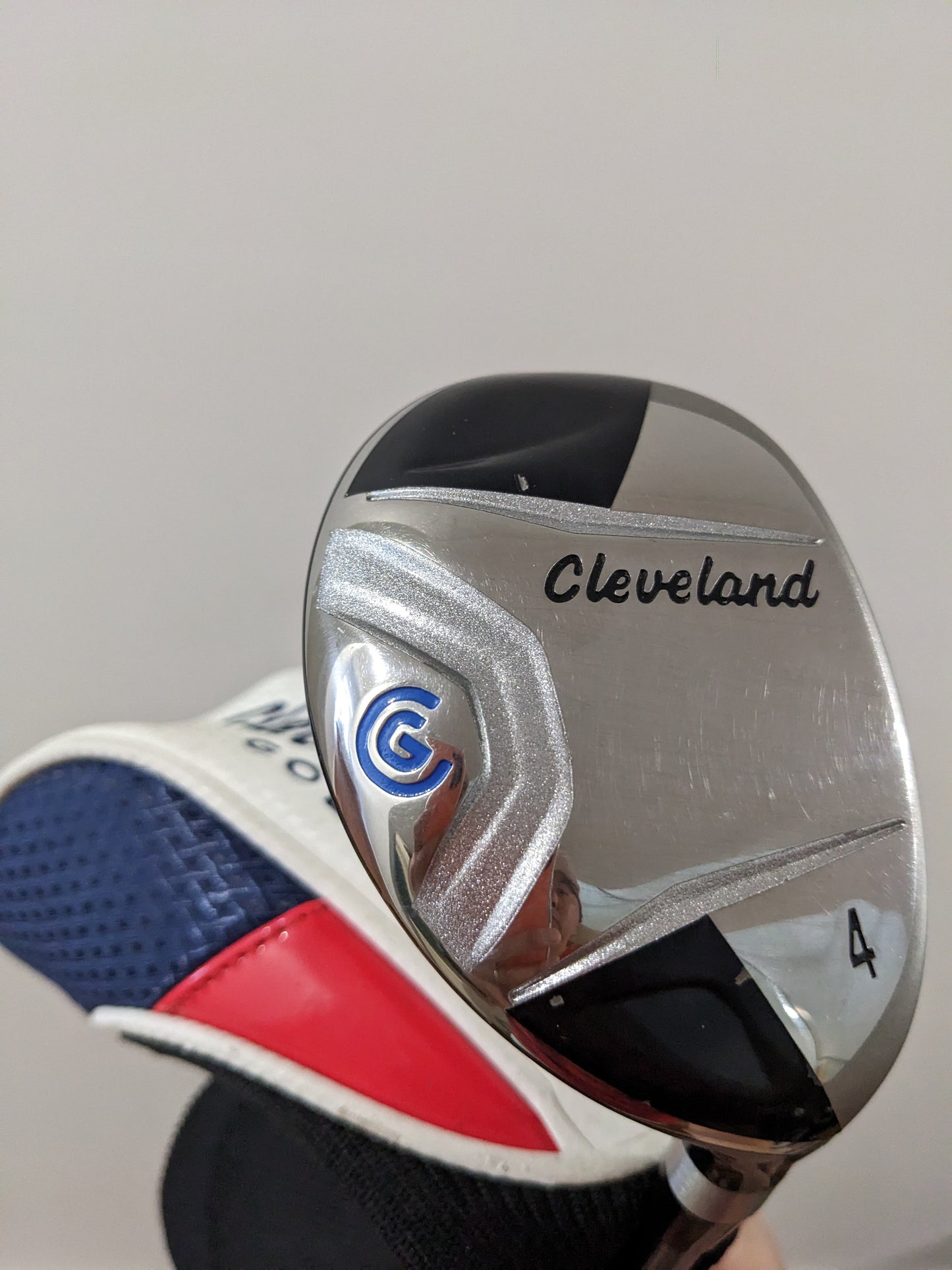 Cleveland 4 Hybrid Fairway Right Handed Stiff Flex with Cover t38