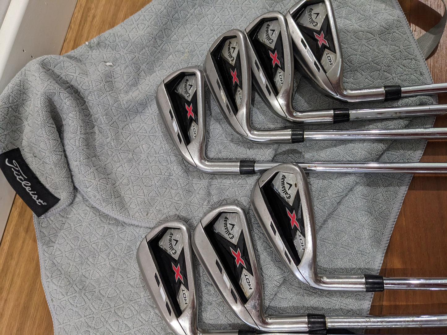 7 x Callaway X Hot Golf Iron Set (4,5,6,7,8,9,PW) Left Handed Reg t38