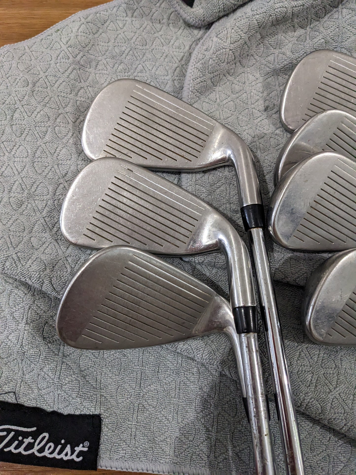 7 x Callaway X Hot Golf Iron Set (4,5,6,7,8,9,PW) Left Handed Reg t38