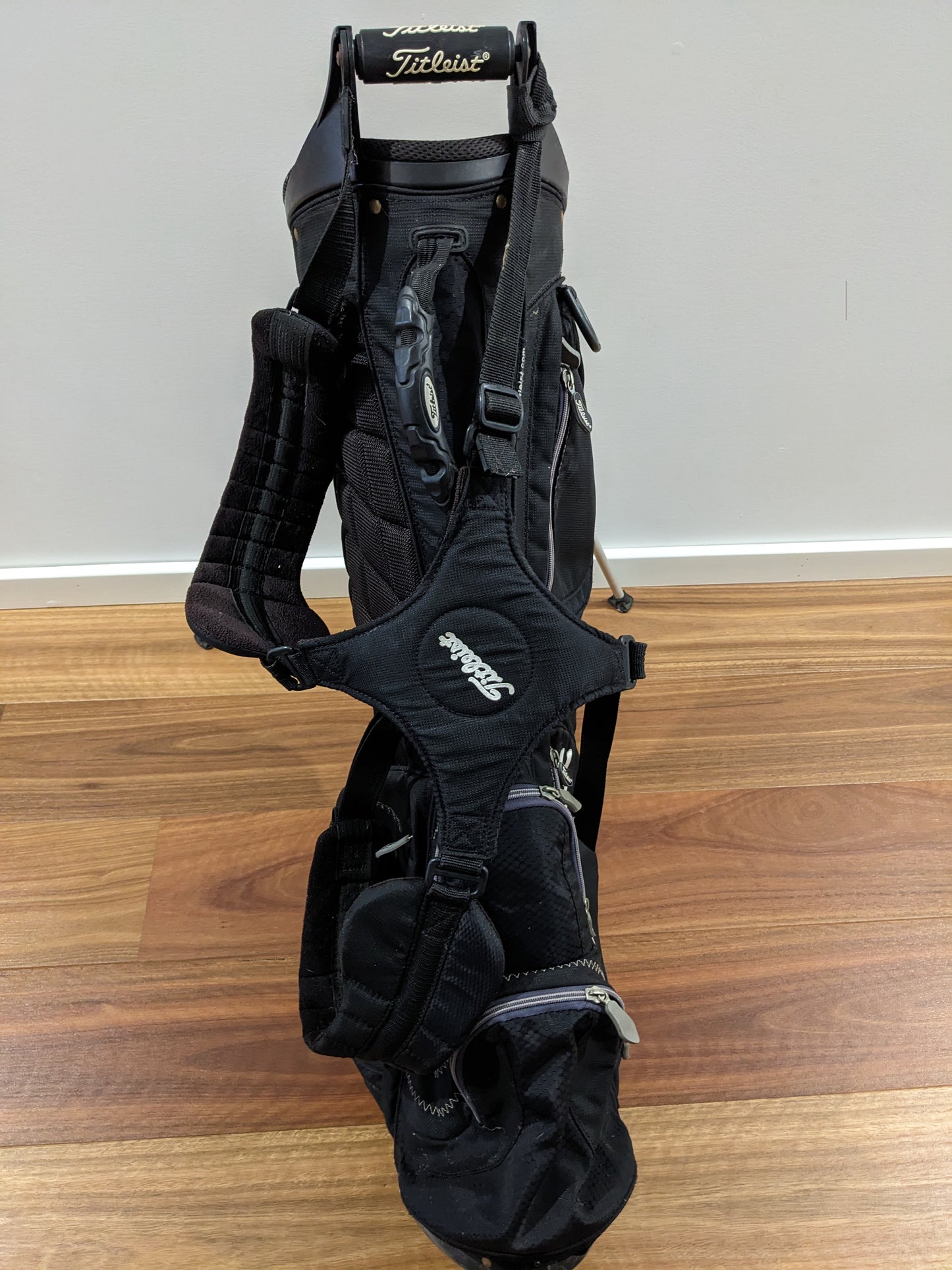 Titleist Carry Golf Stand Bag - Black - t38