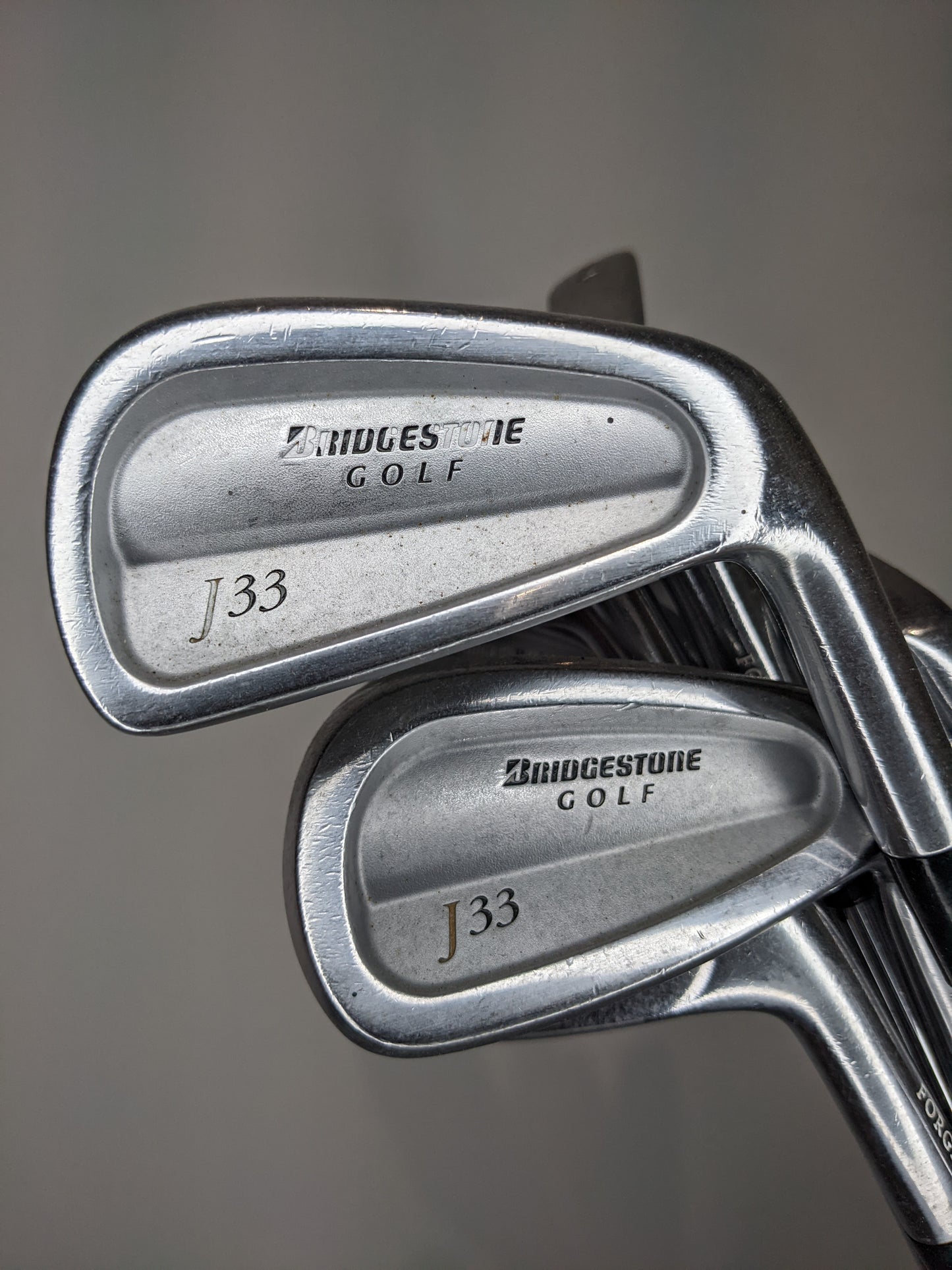 8 x Bridgestone J33 Golf Irons Forged Golf Pride Right Handed S300 Shafts Stiff