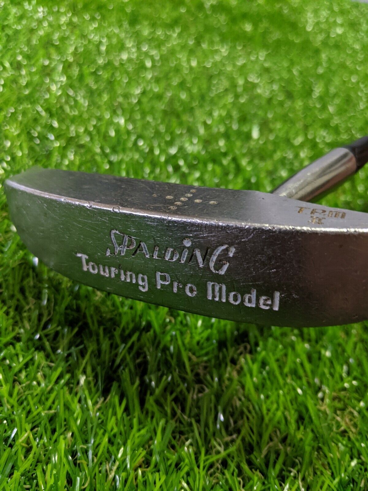 Spalding Touring Pro Model Golf Putter 33 inches with Wilson Grip